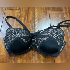 Chic Black Lace Underwire Bra